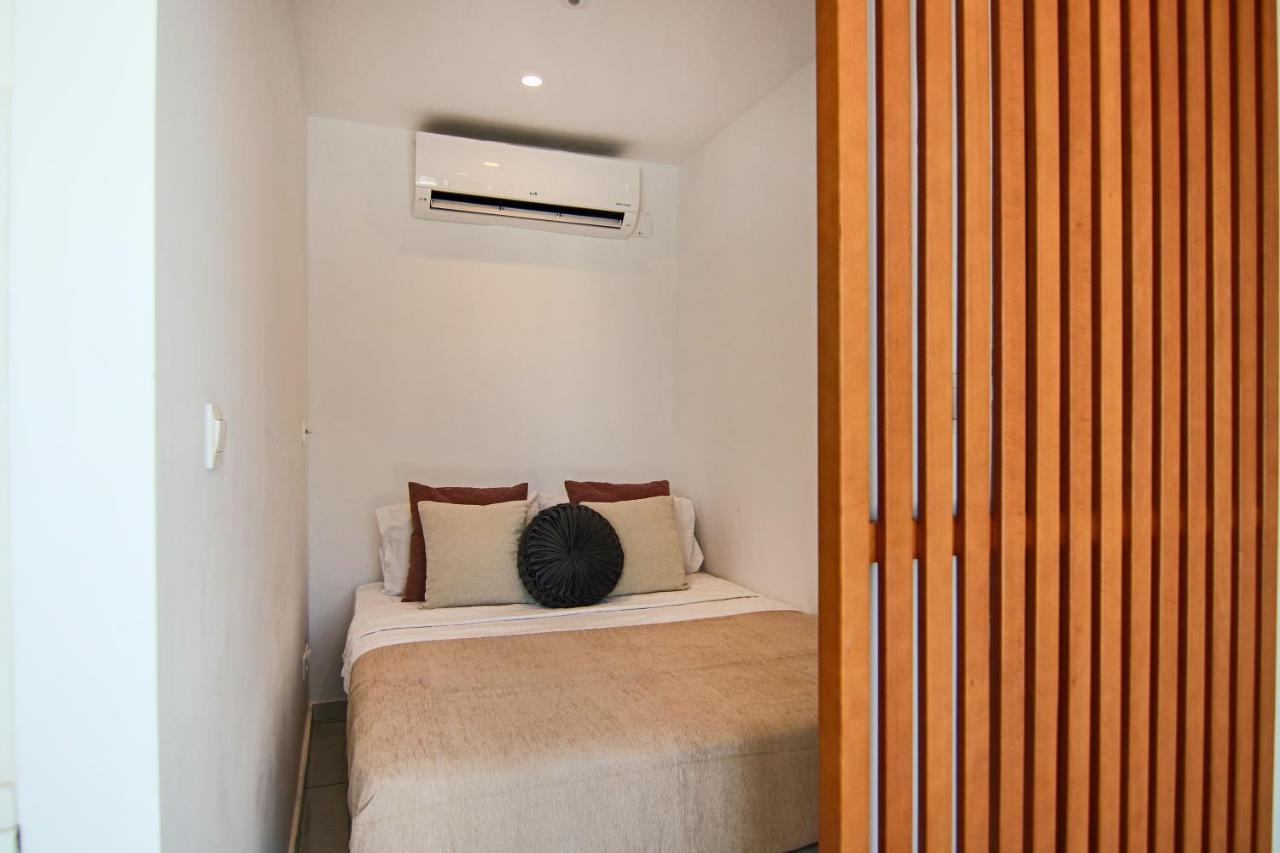Phaedrus Living - Seaside Luxury Flat Harbour 110 Apartment Paphos Exterior photo